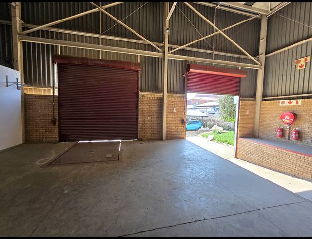 400M² WAREHOUSE TO LET IN MEADOWDALE